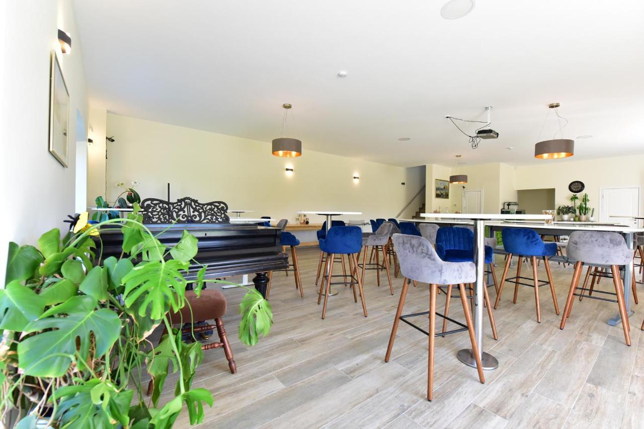 Auroradream Hotel Motiejiskes Bagian luar foto